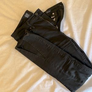 Gap denim 25R True Skinny Crop, Vent Front